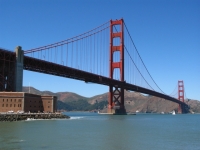 Golden Gate Bridge mit Fort Point.